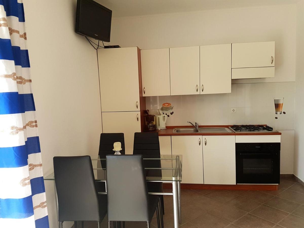 Apartments With A Parking Space Nin, Zadar - 13571 外观 照片