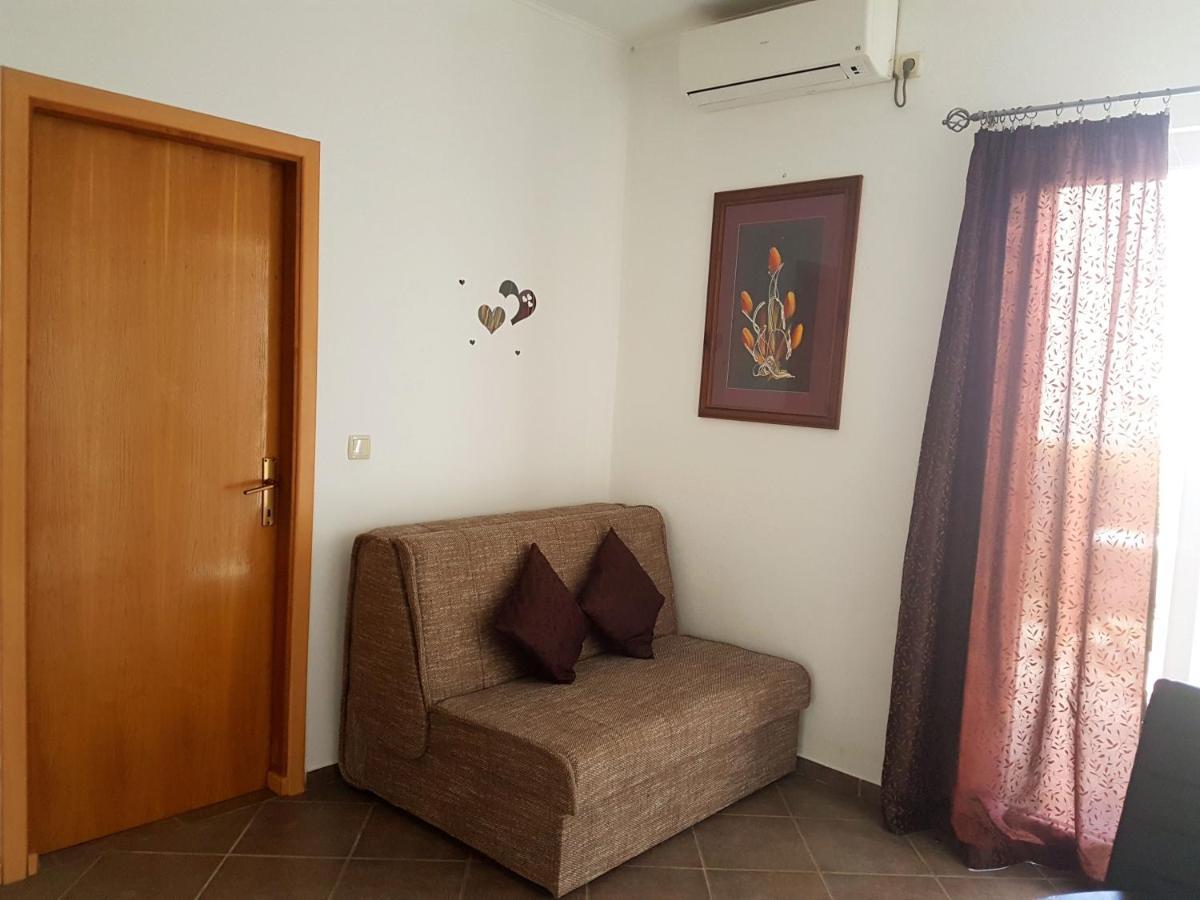 Apartments With A Parking Space Nin, Zadar - 13571 外观 照片